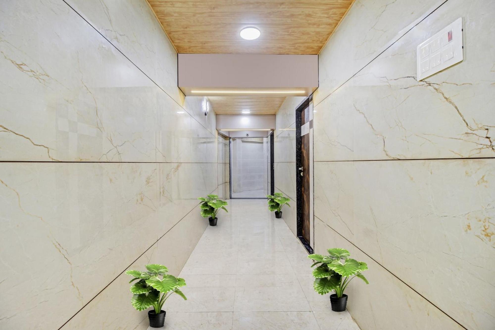 Hotel Ambedkar Kalyān المظهر الخارجي الصورة