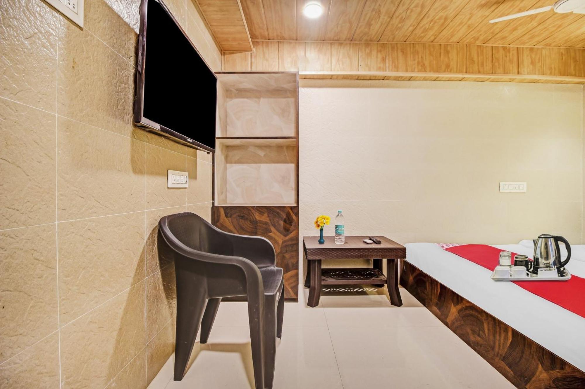 Hotel Ambedkar Kalyān المظهر الخارجي الصورة