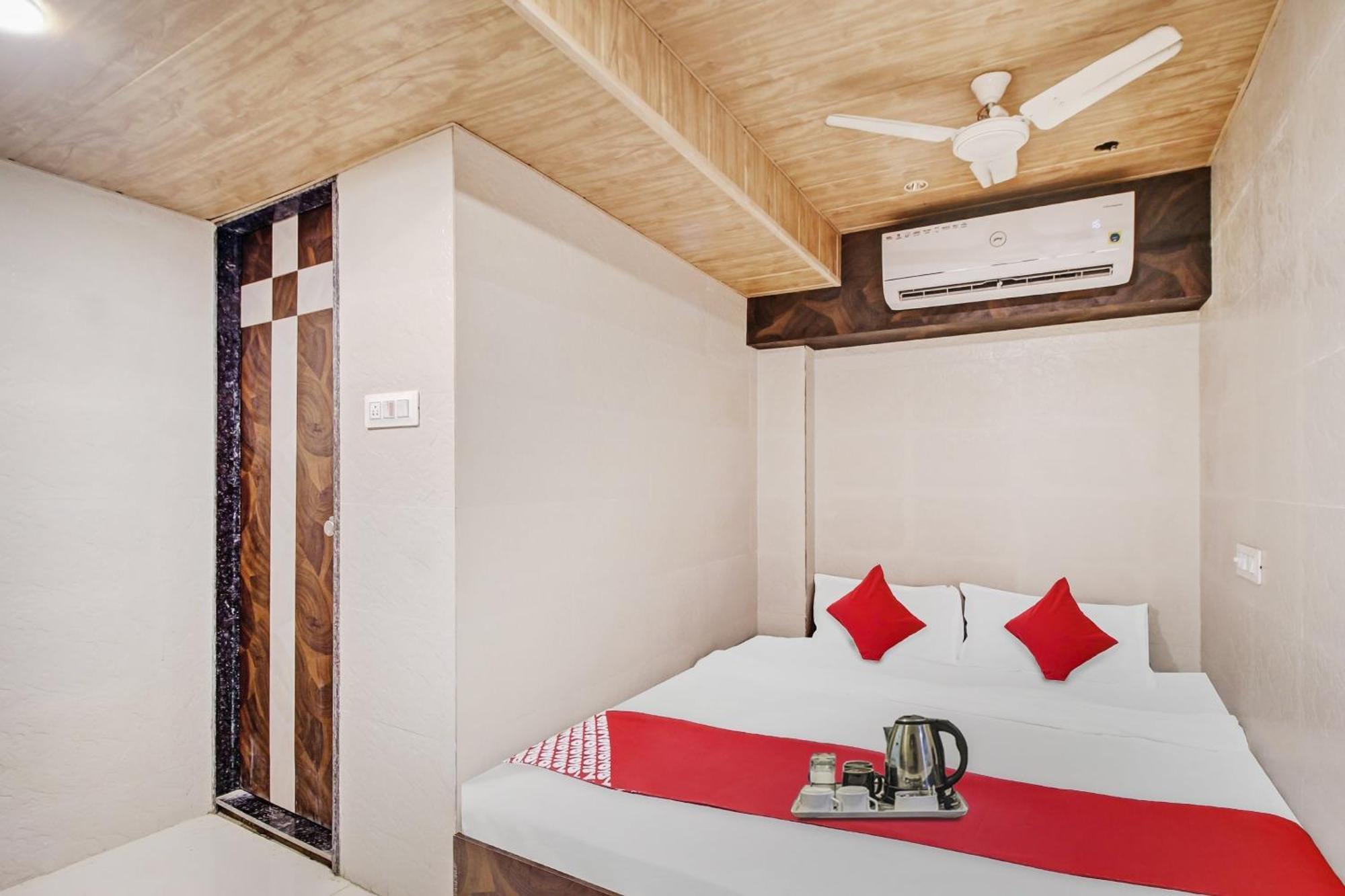 Hotel Ambedkar Kalyān المظهر الخارجي الصورة
