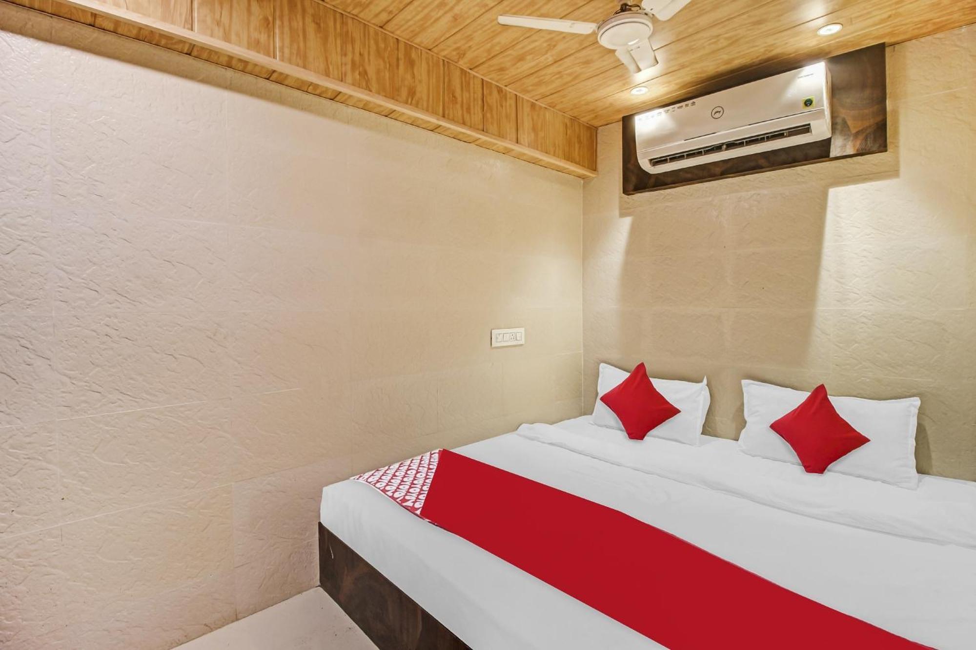 Hotel Ambedkar Kalyān المظهر الخارجي الصورة