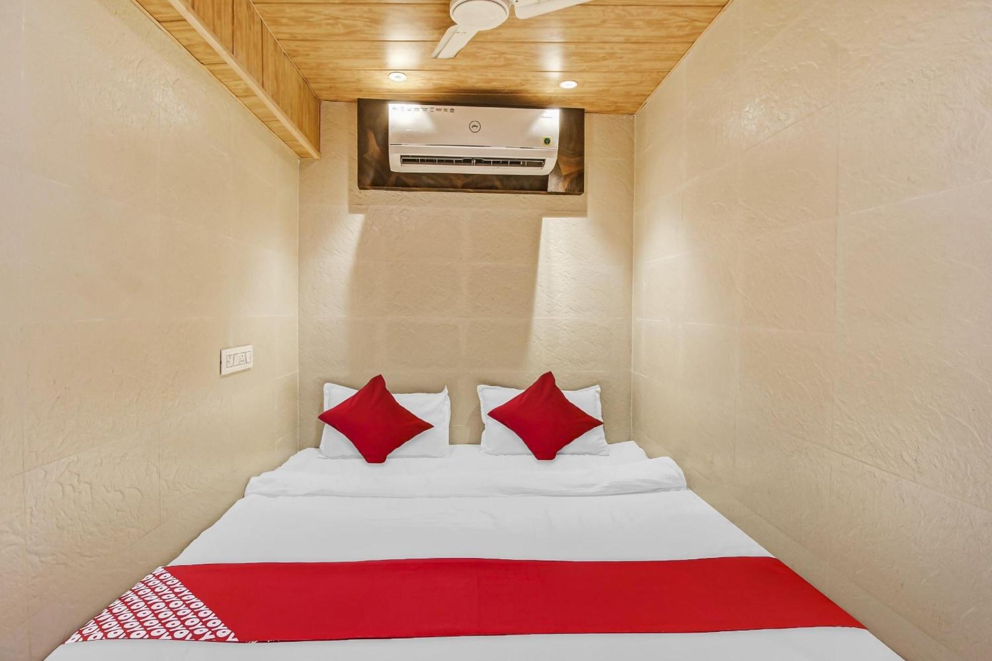Hotel Ambedkar Kalyān المظهر الخارجي الصورة