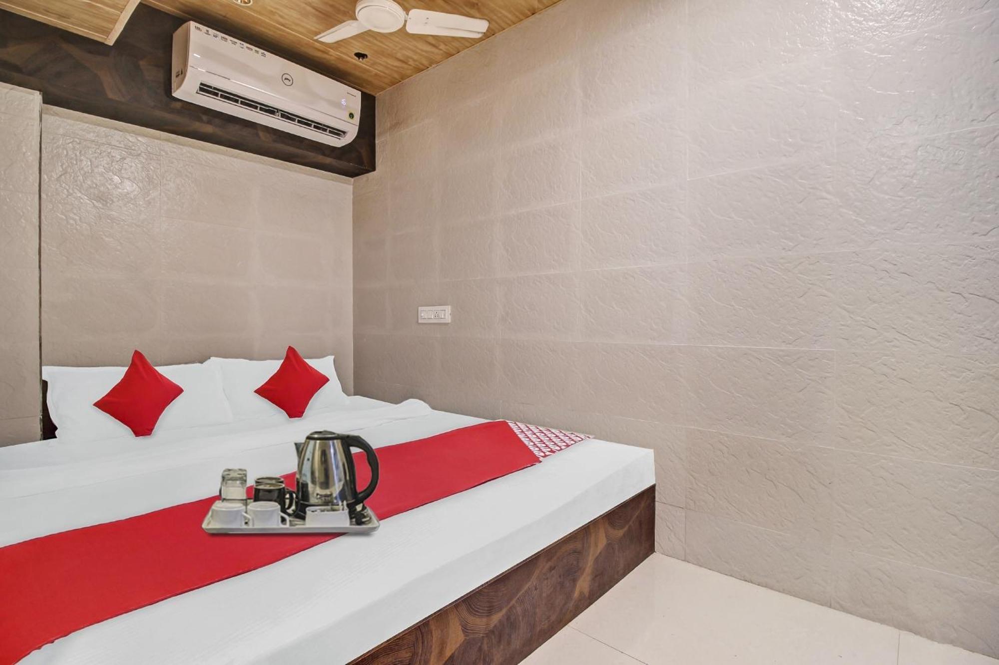 Hotel Ambedkar Kalyān المظهر الخارجي الصورة