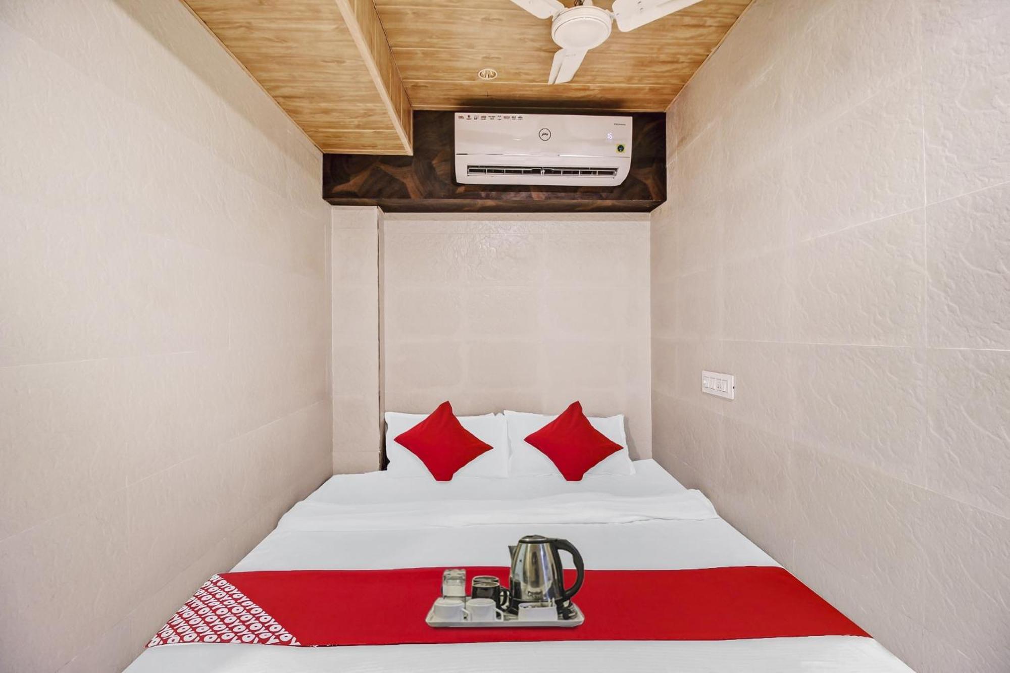 Hotel Ambedkar Kalyān المظهر الخارجي الصورة